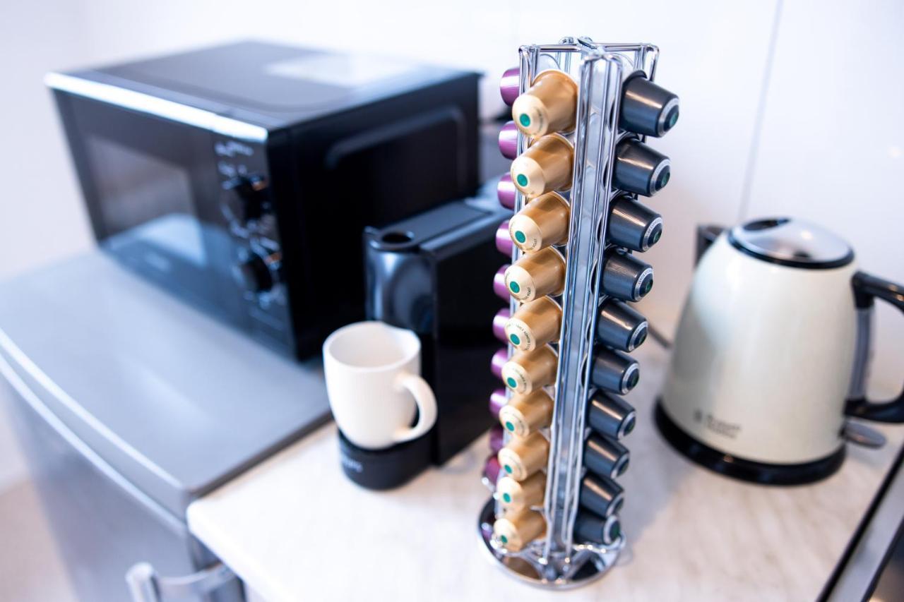 Superior! Nespresso - Kueche - Prime - Parkplatz Apartment Duisburg Bagian luar foto