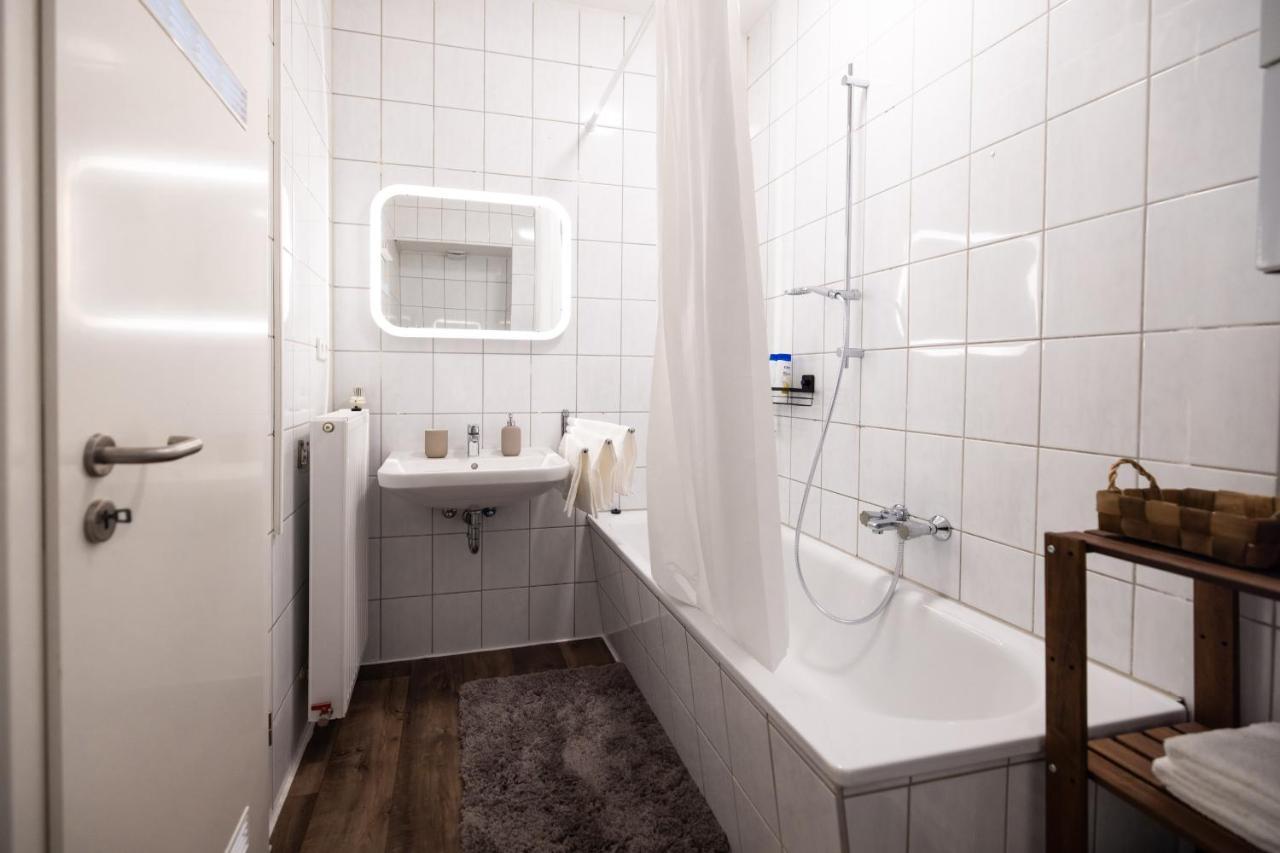 Superior! Nespresso - Kueche - Prime - Parkplatz Apartment Duisburg Bagian luar foto